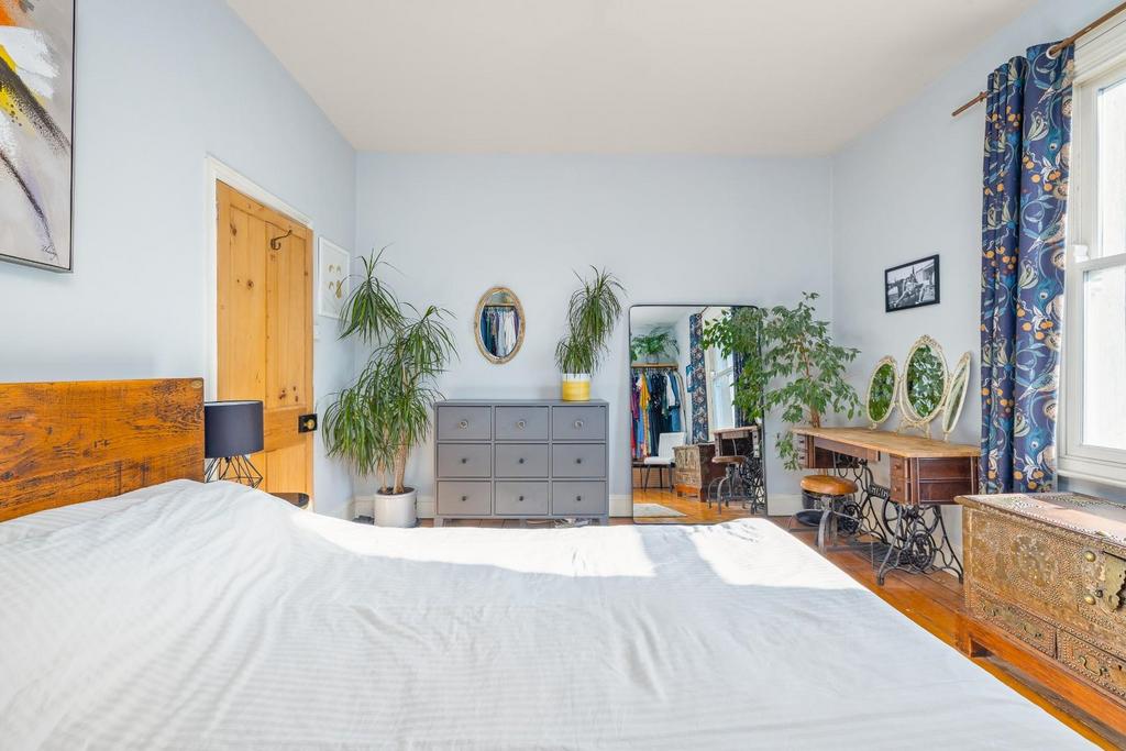 17 Upper Street(05-10-2023)-24.jpg