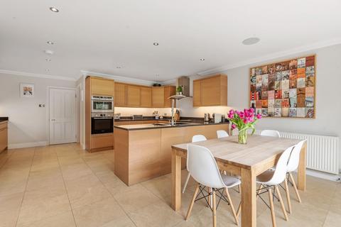 14 Monks Road, Banstead, SM7 2EP