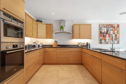 14 Monks Road, Banstead, SM7 2EP