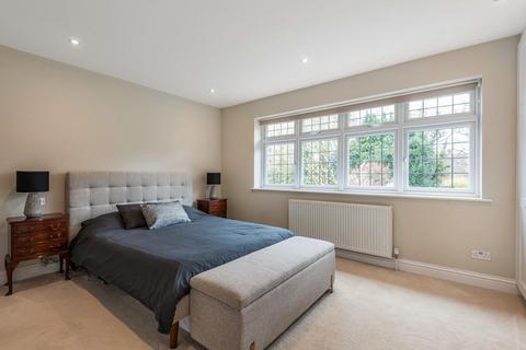14 Monks Road, Banstead, SM7 2EP