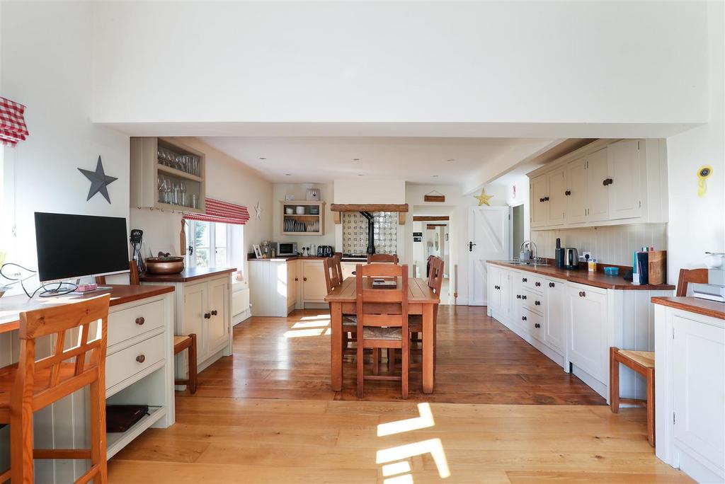 Amberley, Stroud 4 bed cottage £950,000