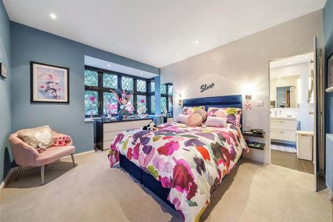 Homelea, 2 Cunningham Road, Banstead, SM7 3HG