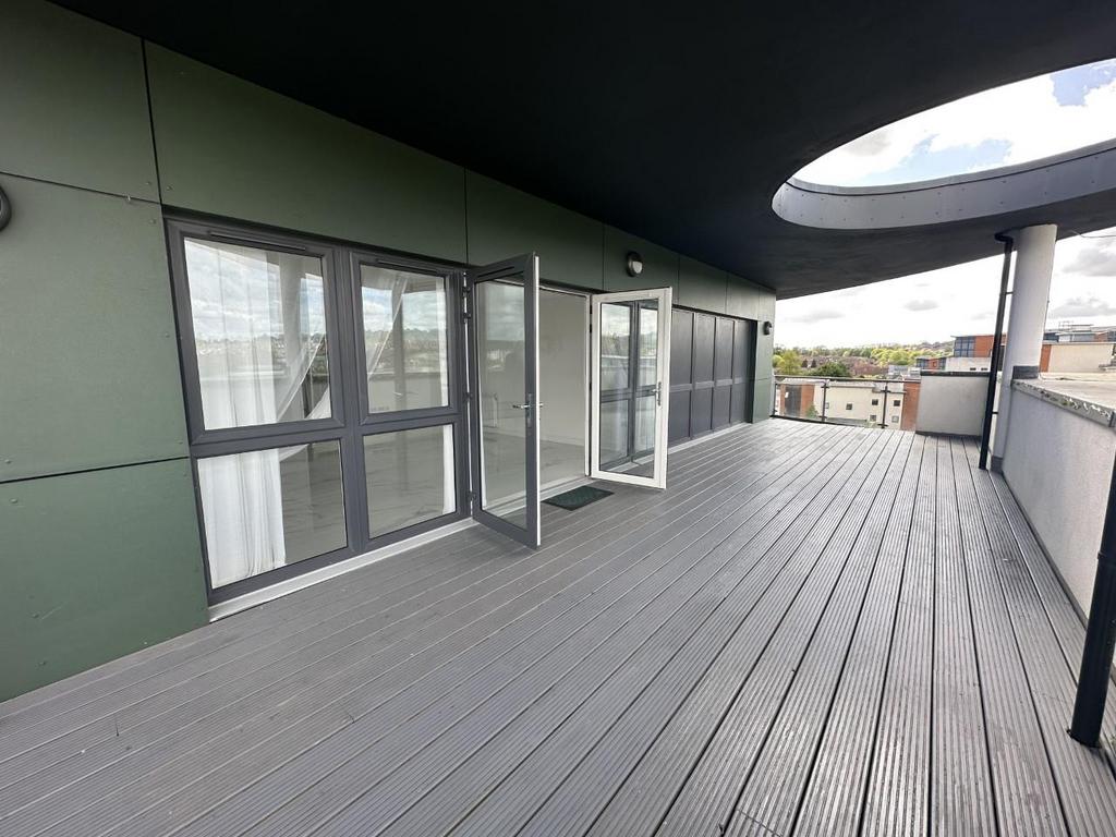 35ec terrace.jpg