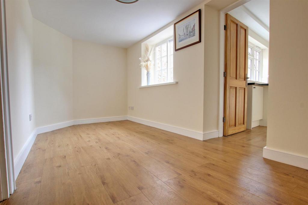 Eastgate, Beverley 3 bed house £775 pcm (£179 pw)