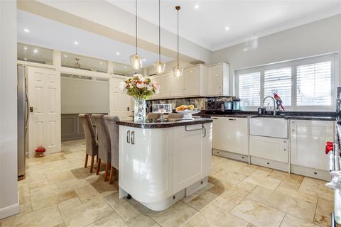23 The Drive, Banstead, SM7 1DF