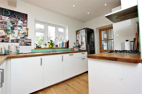 5 Belfield Road, Epsom, KT19 9TF