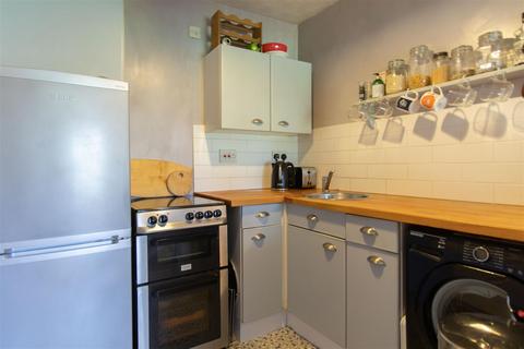14 Beech Hurst Close, Whalley Range, Manchester, M16 8EP