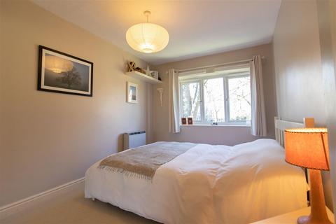 14 Beech Hurst Close, Whalley Range, Manchester, M16 8EP