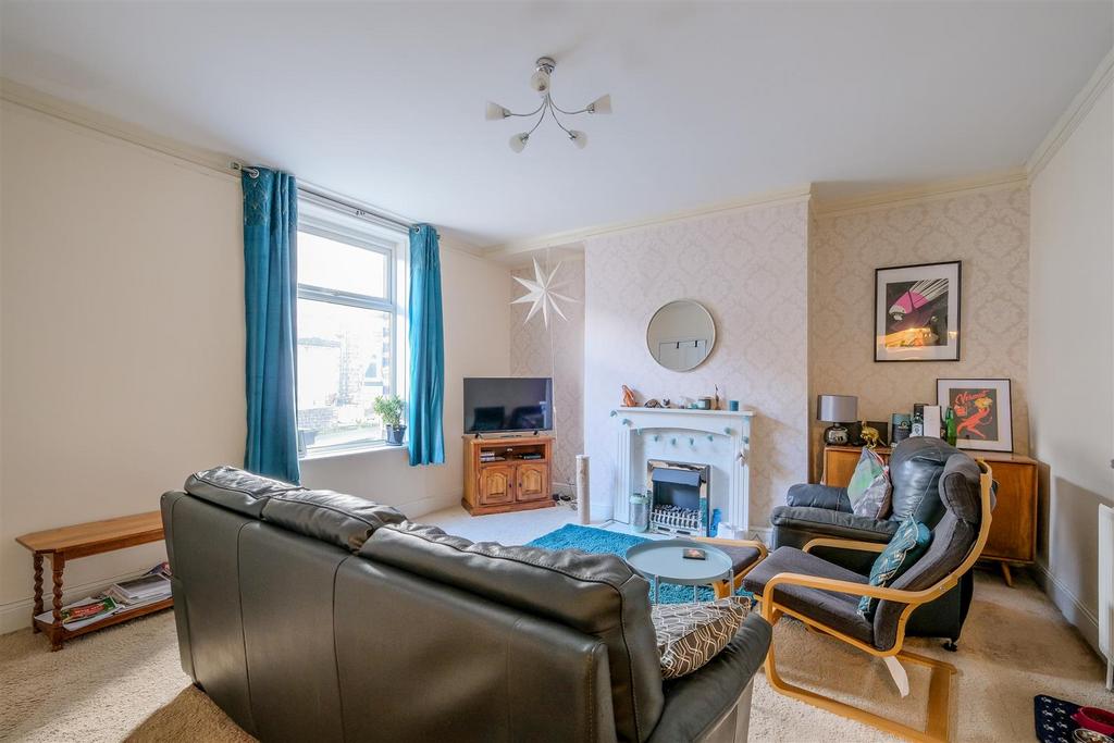 Margate Street, Sowerby Bridge 2 bed terraced house £120,000