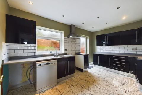 17 Springbank Road, Ormesby, Middlesbrough, TS7 9EL