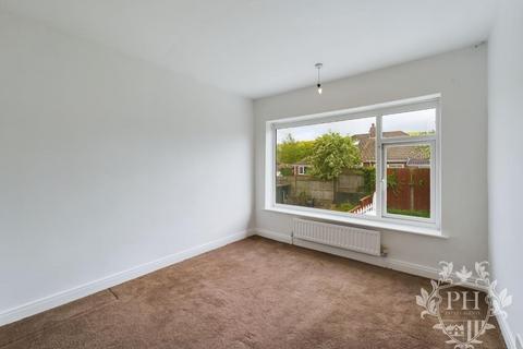 17 Springbank Road, Ormesby, Middlesbrough, TS7 9EL