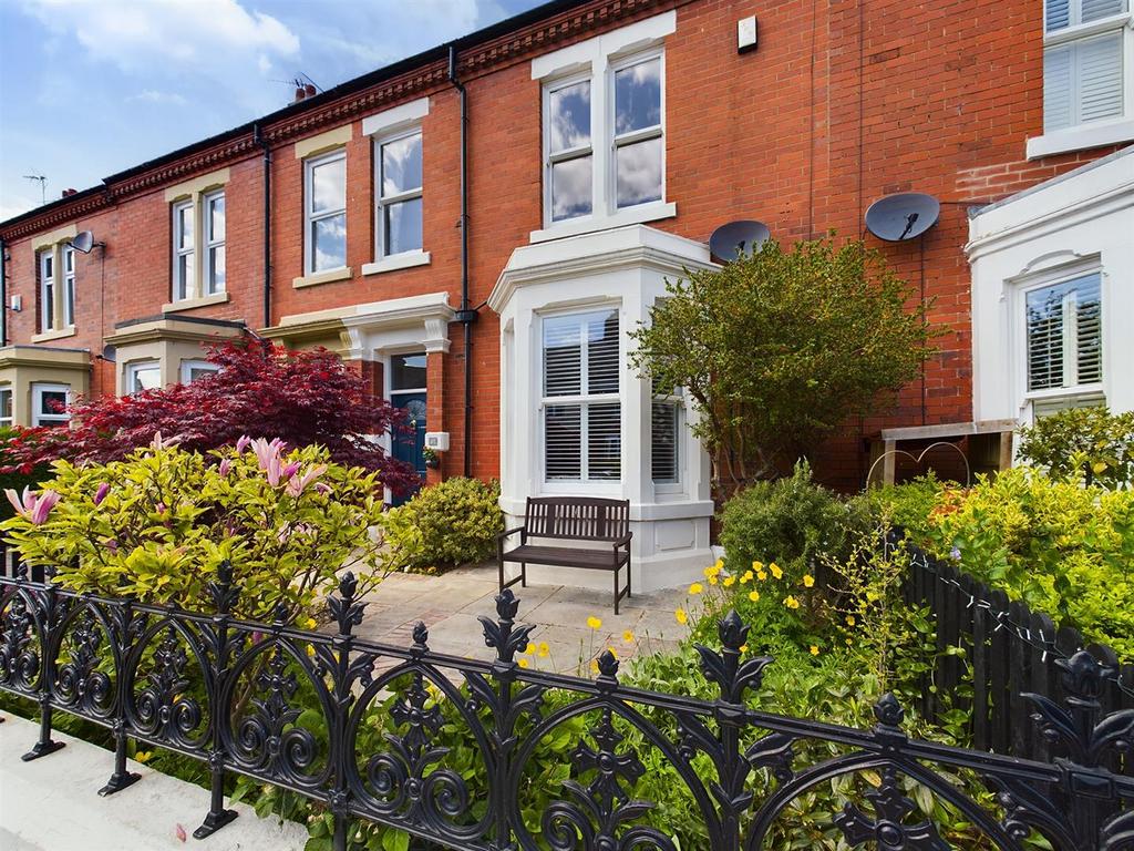 Roxburgh Terrace, Whitley Bay 4 bed terraced house for sale £375,000