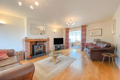 4 bedroom detached house for sale - Fir Court Drive, Churchstoke, Montgomery
