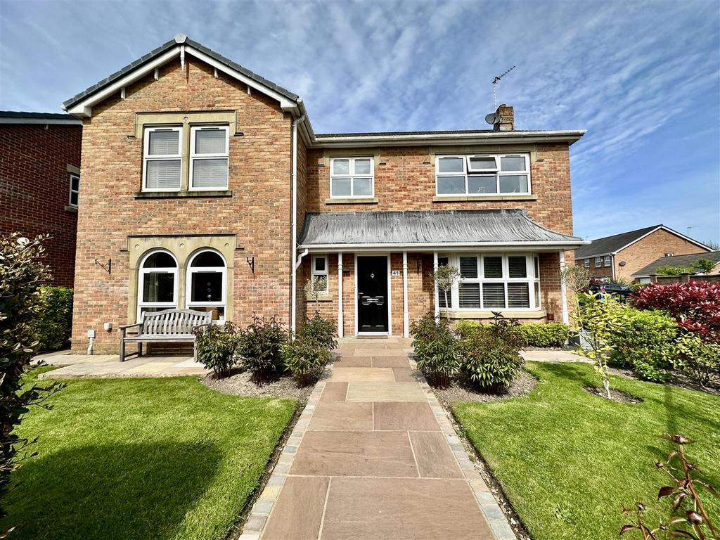 Victory Boulevard, Lytham 4 bed detached house for sale £850,000