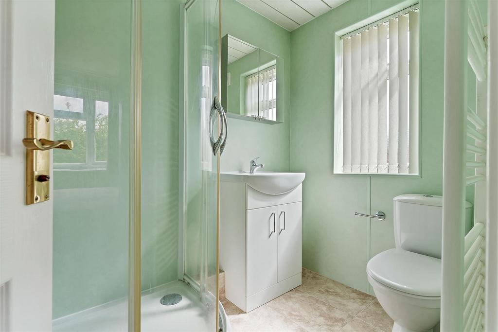 Ensuite shower room