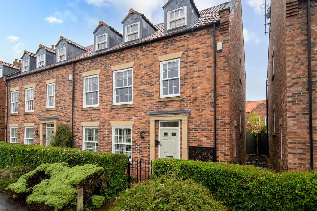 2 - 15 Kitchen Lane - Exterior-18.jpg