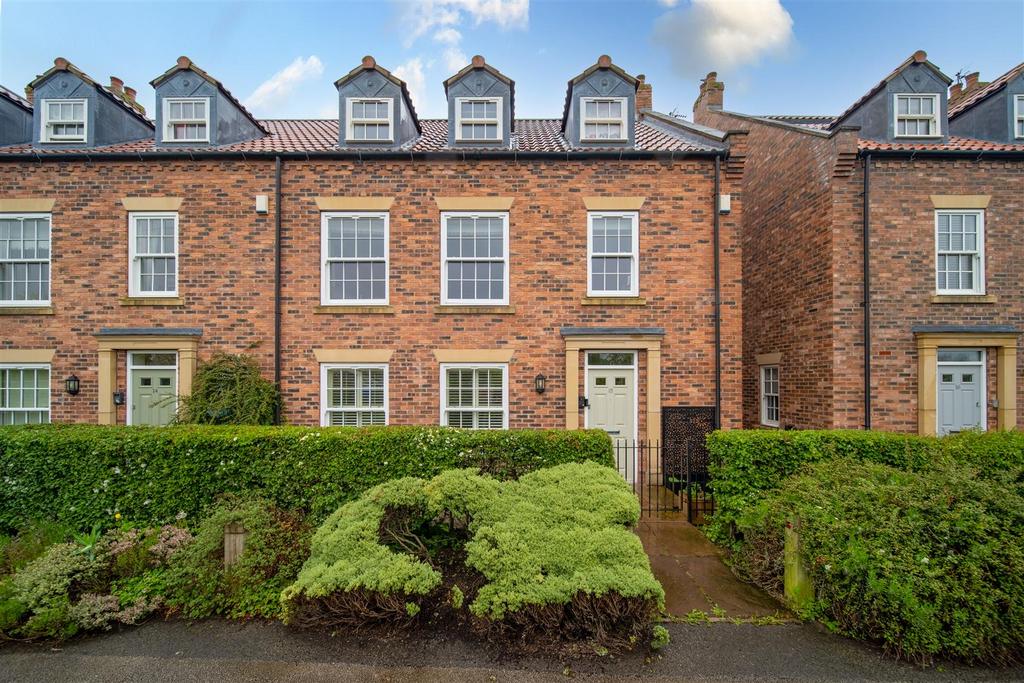 2 - 15 Kitchen Lane - Exterior-16.jpg