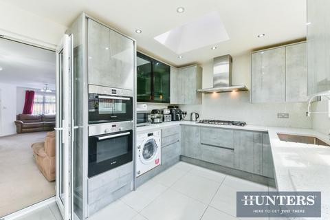6 Garrison Close, Hounslow, TW4 5EZ