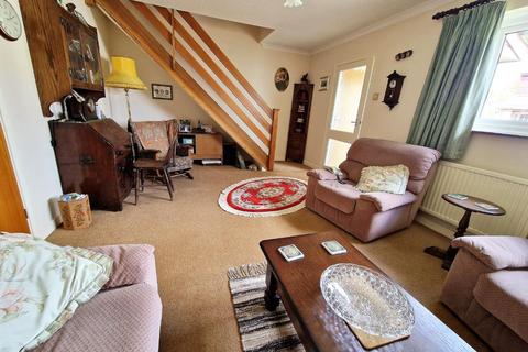 16 Gregory Close, Pencoed, Bridgend, CF35 6RF