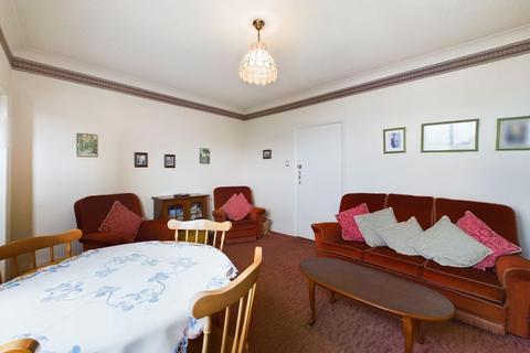 1 bedroom apartment for sale, Wessex Court, Esplanade, Scarborough, North Yorkshire