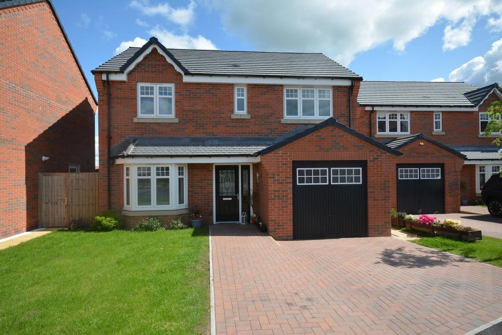 Windwhistle Drive, Grassmoor, Chesterfield, S42 5FD 4 bed detached
