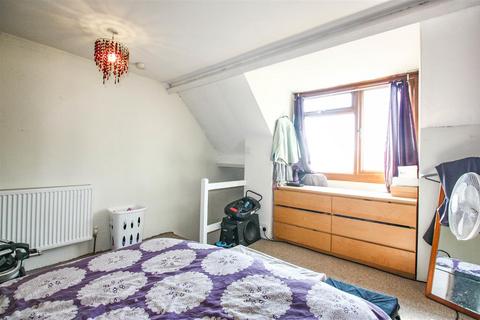 80 Station Road, Wombwell, Barnsley, S73 0BL