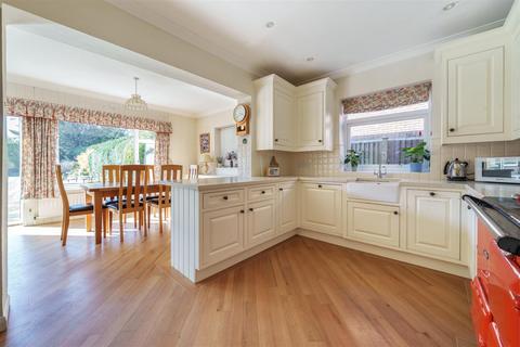 Little Copleigh Alcocks Lane, Kingswood, Tadworth, KT20 6BB