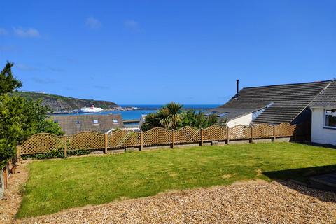 16 Feidr Dylan, Fishguard, SA65 9EQ