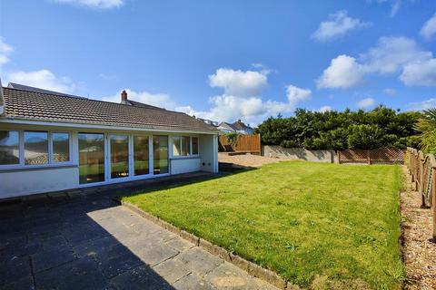 16 Feidr Dylan, Fishguard, SA65 9EQ