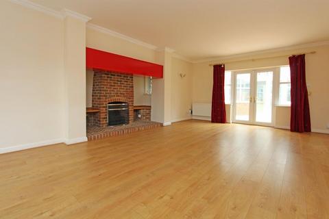 5 bedroom detached house to rent, Epsom