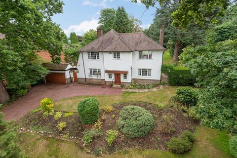 4 bedroom detached house to rent, Bears Den, Kingswood