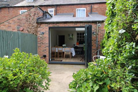 125 Balderton Gate, Newark, NG24 1RY
