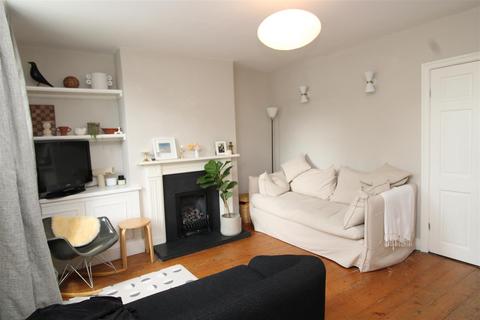 125 Balderton Gate, Newark, NG24 1RY