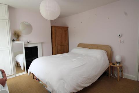 125 Balderton Gate, Newark, NG24 1RY