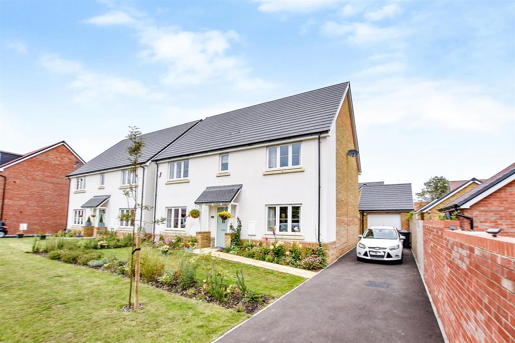 Mace Road, Mildenhall 4 bed detached house for sale £425,000