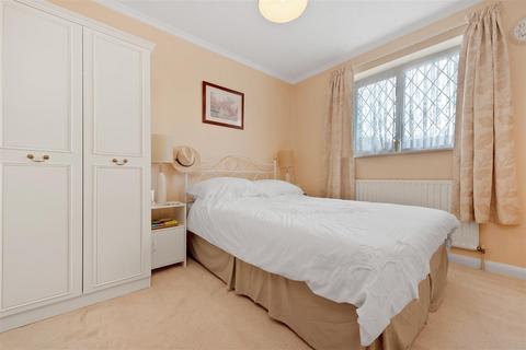 8 Mansfield Place, Ascot, SL5 8ND