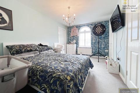 2 bedroom apartment for sale, Barbour Green, Wickford