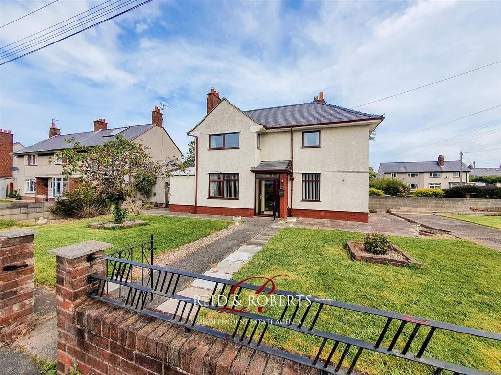 Bryn Garth, Penyffordd, Holywell 3 bed house £130,000