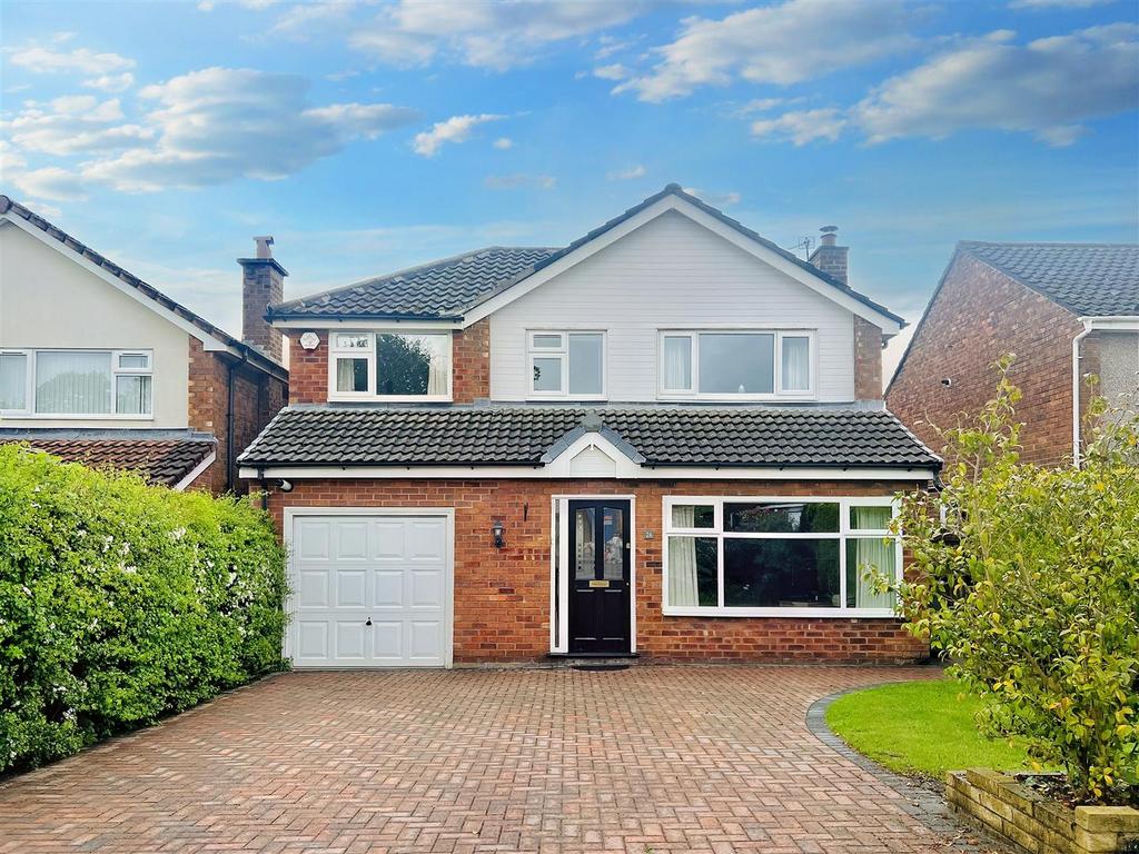 Glastonbury Avenue, Hale, Altrincham 5 bed detached house for sale £