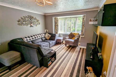 4 bedroom detached house for sale - Laurel Drive, Hartshill, Nuneaton