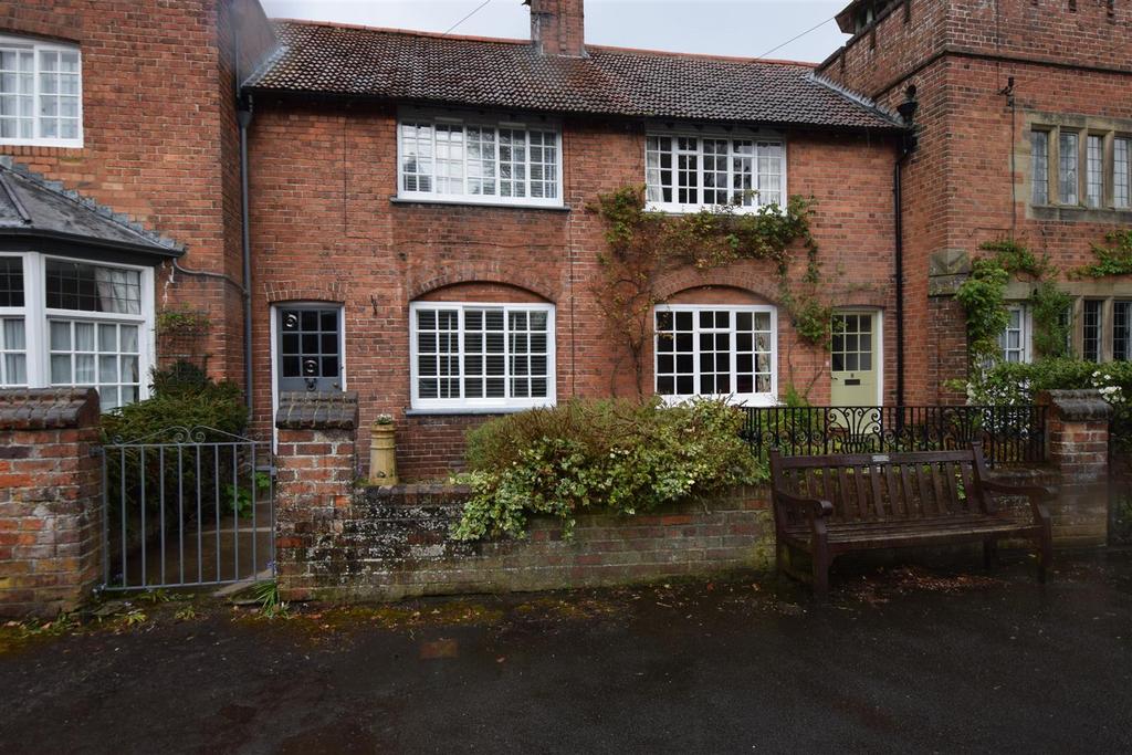 North Street, Scalby 2 bed cottage to rent £895 pcm (£207 pw)