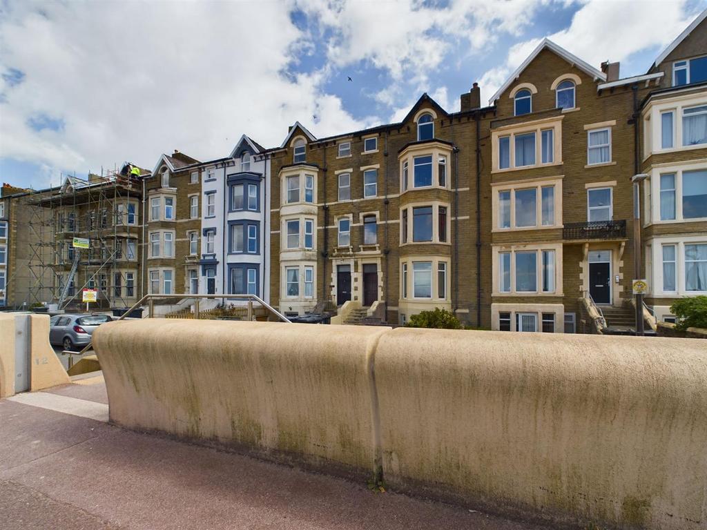 Sandylands Promenade, Heysham, Morecambe 2 bed apartment for sale £