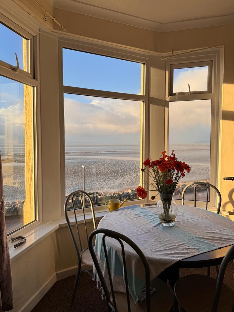 Sandylands Promenade, Heysham, Morecambe 2 bed apartment for sale £