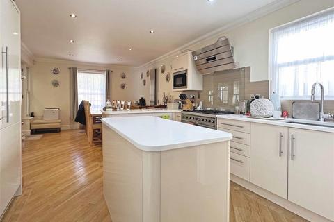 3 Priory Lane, Great Notley, Braintree, CM77 7DF