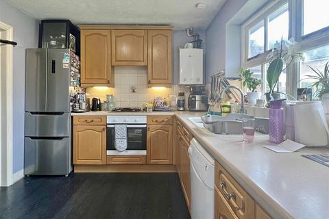 7 Notley Green, Great Notley, Braintree, CM77 7US