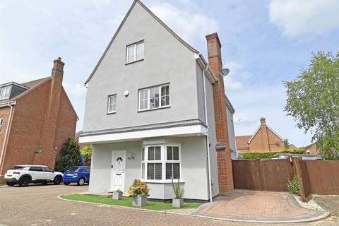 5 bedroom detached house for sale, Quilberry Drive, Great Notley, Braintree