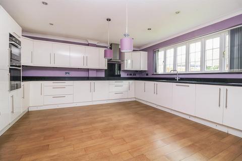 5 bedroom detached house for sale - Nounsley Road, Chelmsford