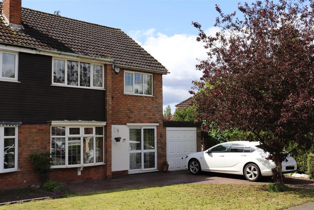 Cameron Road, Walsall 3 bed semidetached house £315,000