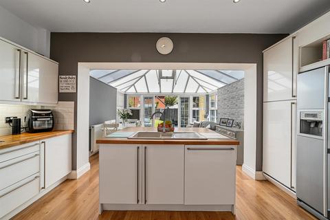 97 Cornelius Vale, Chelmsford, CM2 6GY