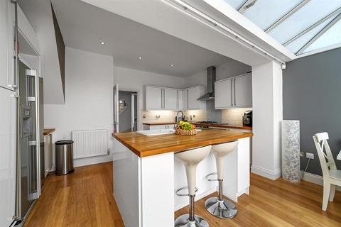 97 Cornelius Vale, Chelmsford, CM2 6GY